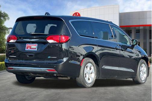 2018 Chrysler Pacifica Hybrid Touring Plus