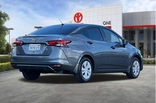 2023 Nissan Versa 1.6 S