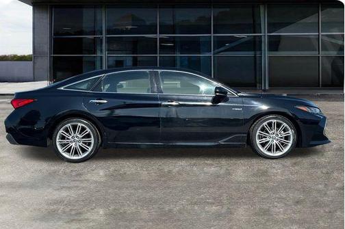 2021 Toyota Avalon Hybrid Limited