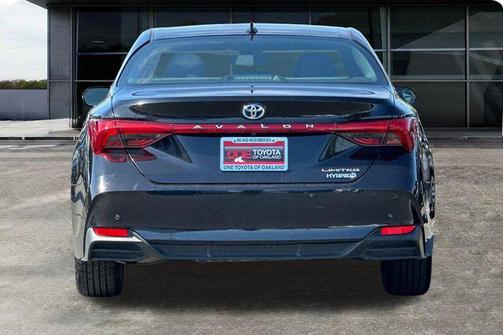 2021 Toyota Avalon Hybrid Limited