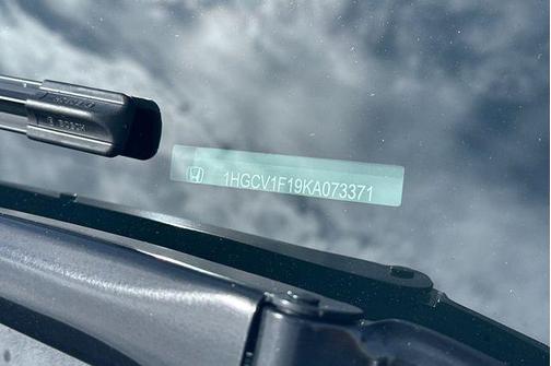 Platinum White Pearl 2019 Honda Accord LX