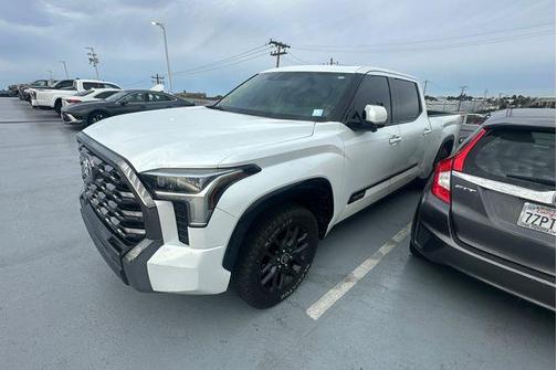 2022 Toyota Tundra Platinum