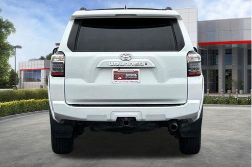 Ice Cap 2024 Toyota 4Runner SR5 Premium