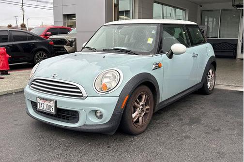 2013 MINI Hardtop Cooper