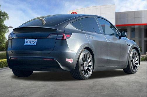 2024 Tesla Model Y Performance Dual Motor All-Wheel Drive