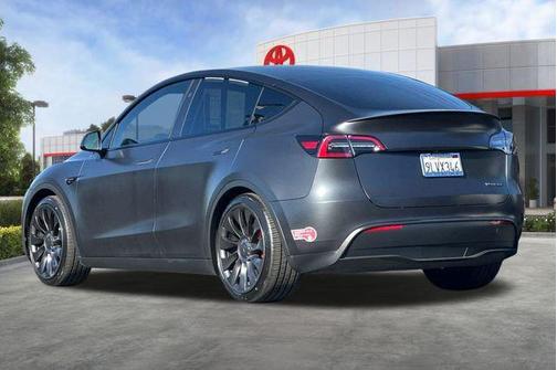 2024 Tesla Model Y Performance Dual Motor All-Wheel Drive