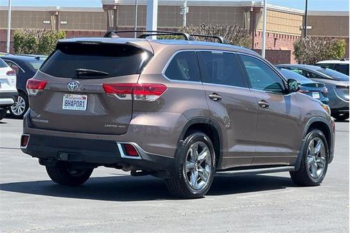 2018 Toyota Highlander Limited Platinum