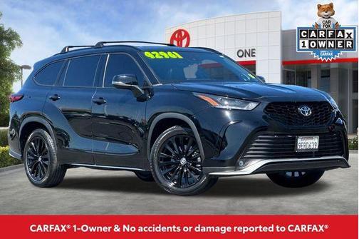 Midnight Black Metallic 2023 Toyota Highlander XSE