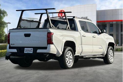 Ice Cap 2024 Toyota Tacoma SR5