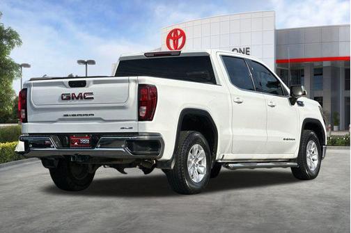 2022 GMC Sierra 1500 SLE