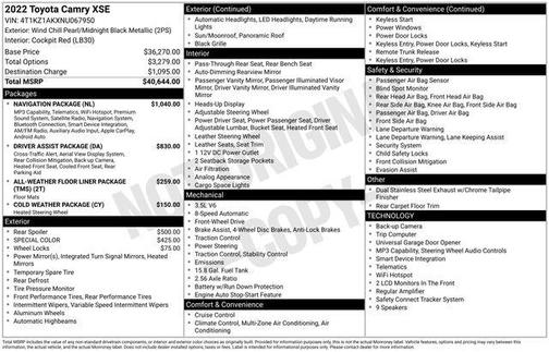 Wind Chill Pearl/Midnight Black Metallic 2022 Toyota Camry XSE