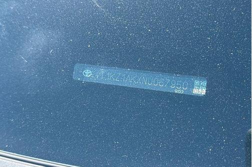 Wind Chill Pearl/Midnight Black Metallic 2022 Toyota Camry XSE