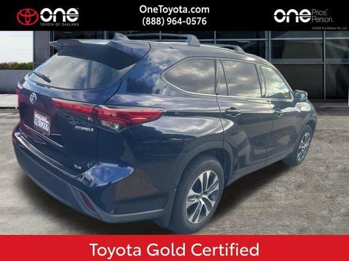 2022 Toyota Highlander Hybrid XLE