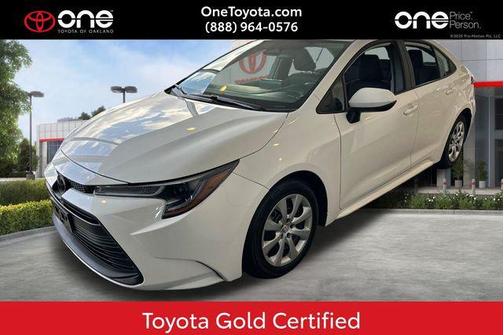 Ice Cap 2024 Toyota Corolla LE