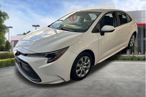 Ice Cap 2024 Toyota Corolla LE