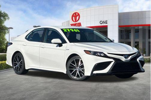 2021 Toyota Camry SE