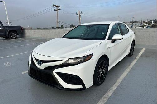 2021 Toyota Camry SE