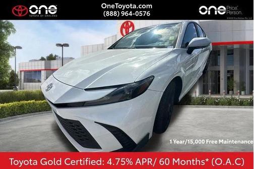 Ice Cap 2025 Toyota Camry SE
