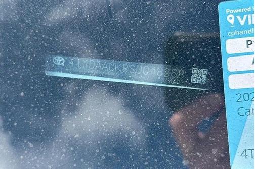 Ice Cap 2025 Toyota Camry SE