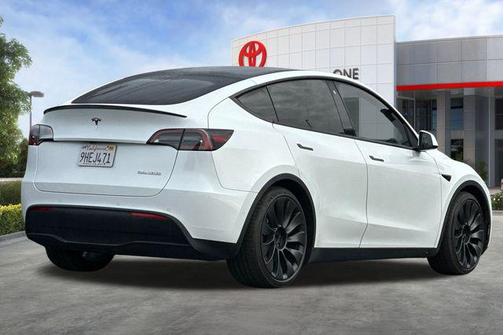 2022 Tesla Model Y Performance Dual Motor All-Wheel Drive