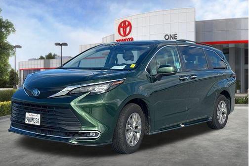Cypress 2024 Toyota Sienna XLE