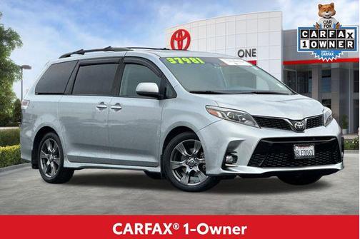 2019 Toyota Sienna SE