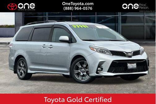 2019 Toyota Sienna SE