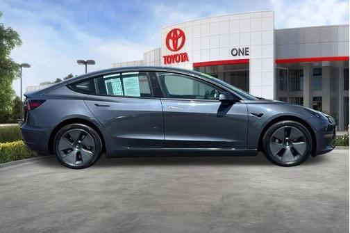 Gray 2022 Tesla Model 3 Long Range