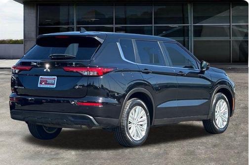 2024 Mitsubishi Outlander ES 2.5 2WD