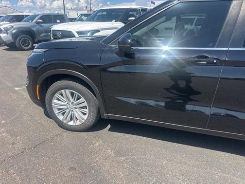 2024 Mitsubishi Outlander ES 2.5 2WD