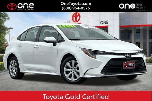 Ice Cap 2024 Toyota Corolla LE