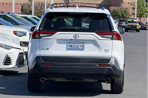 2024 Toyota RAV4 XLE