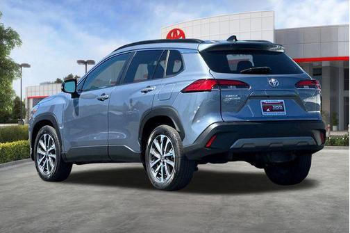 Celestite 2025 Toyota Corolla Cross XLE