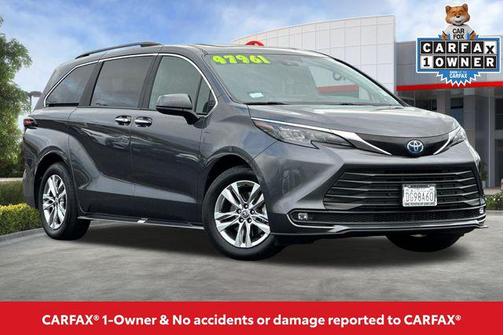 2025 Toyota Sienna XLE