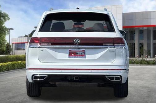 Opal White Pearl 2024 Volkswagen Atlas 2.0T SEL Premium R-Line 4MOTION