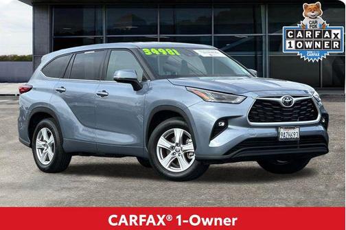 2022 Toyota Highlander LE