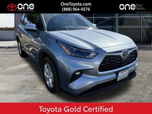 2022 Toyota Highlander LE