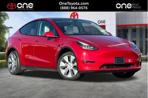Red Multi-Coat 2021 Tesla Model Y Standard Range Rear-Wheel Drive