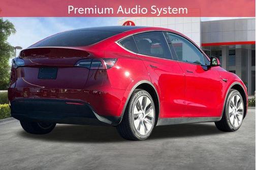 Red Multi-Coat 2021 Tesla Model Y Standard Range Rear-Wheel Drive