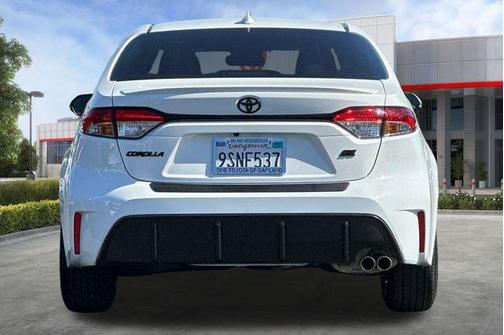 Ice Cap 2025 Toyota Corolla SE