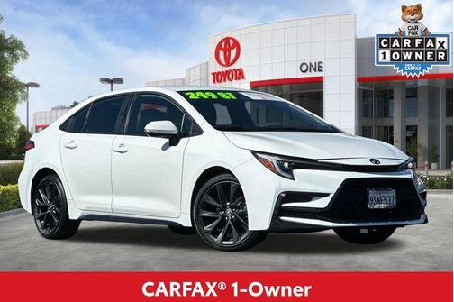 Ice Cap 2025 Toyota Corolla SE