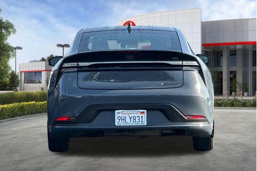 2023 Toyota Prius Prime SE