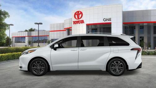 2026 Toyota Sienna Platinum