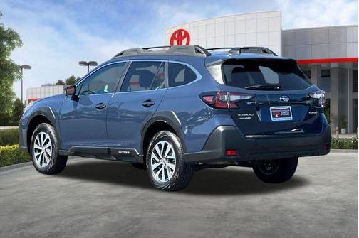 Cosmic Blue Pearl 2025 Subaru Outback Premium