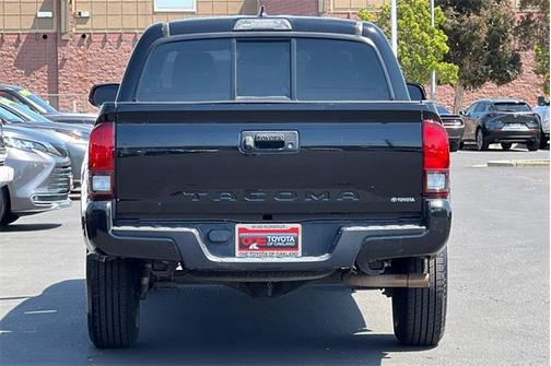 2018 Toyota Tacoma SR
