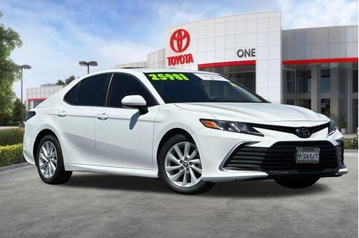 Ice Cap 2024 Toyota Camry LE
