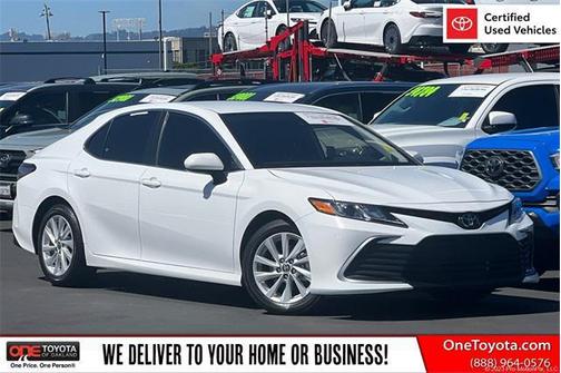 Ice Cap 2024 Toyota Camry LE