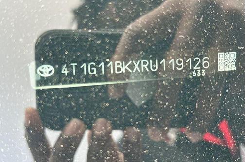 2024 Toyota Camry SE