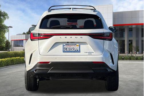 2024 Lexus NX 450h+ Luxury