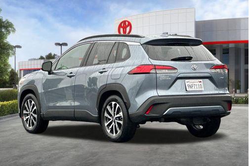 2024 Toyota Corolla Cross XLE
